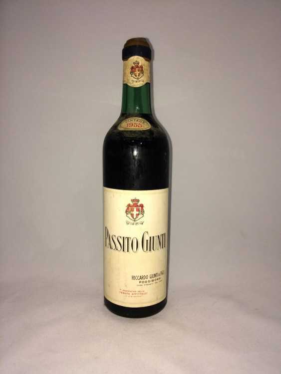 Вино "Passito Guinti Riccardo Guinti&Figli" 1955 года.
