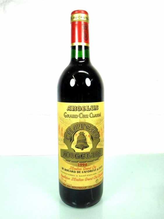 Вино "Chateau Angelus" 1994 года.