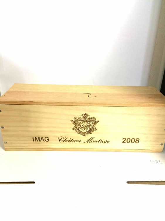 Вино "Chateau Montrose" 2008 года.