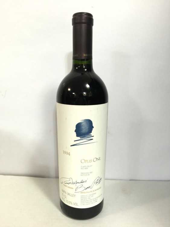 Вино "Opus One" 1994 года.