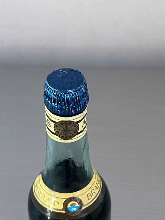 ​Армянский "Арцах 8-9 лет". Начало 90-х. 0,5 л. Редкий.