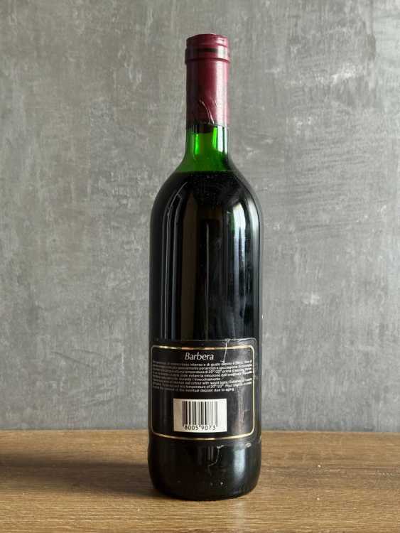 Вино Oltrepò Pavese Barbera 1985 года.