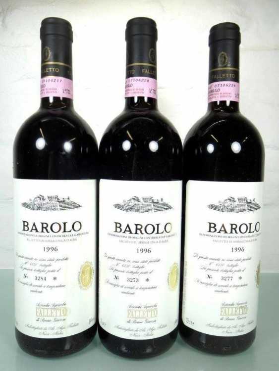 Вино "Barolo" 1996 года урожая.
