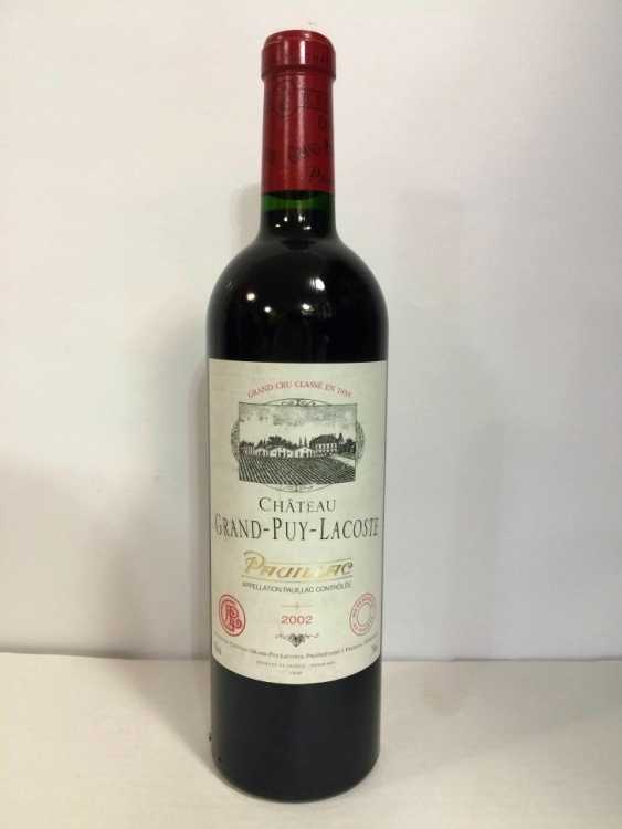 Вино "Chateau Grand-Puy-Lacoste" 2002 года.