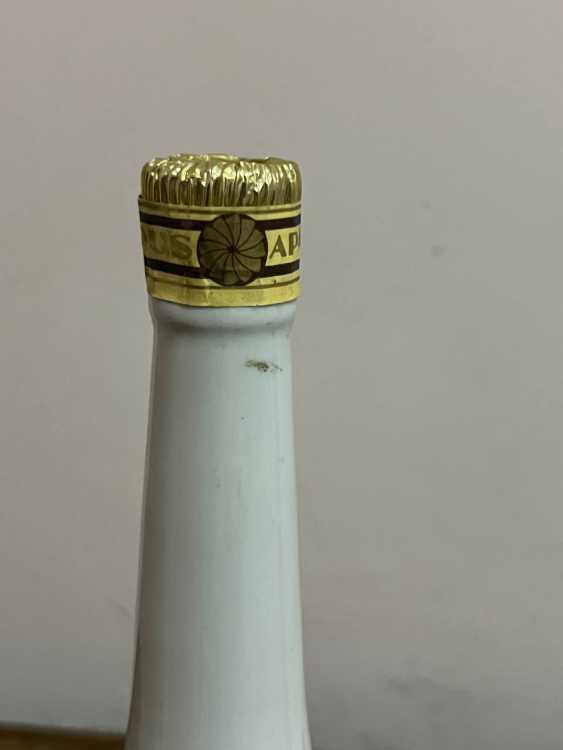 Армянский "Праздничный 15 лет" 80-е года. Фарфор 0.7 л.  СССР. 