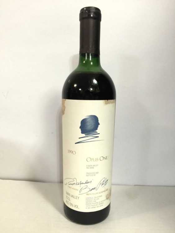 Вино "Opus One" 1990 года.