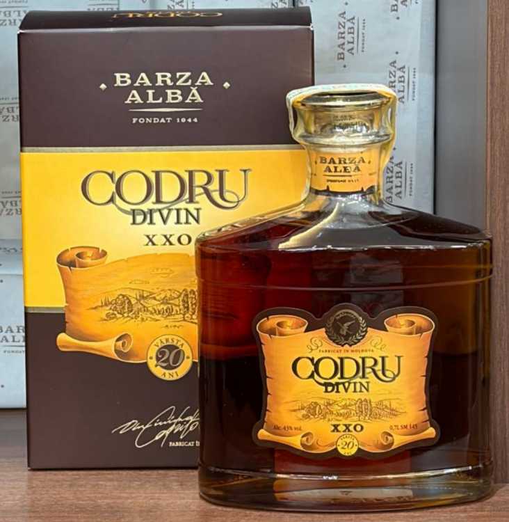 Коньяк «Codru» XXO 20 лет, Barza Alba. Greg 0,7