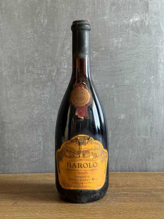 Вино Poderi Scanavino Barolo 1980 года.