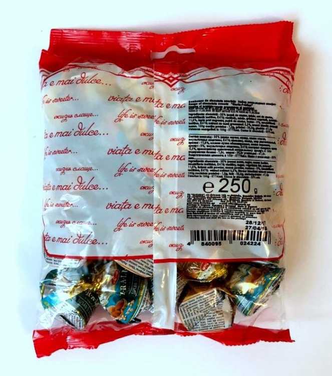 Ассорти "Глория Пралине" с грецким орехом, кунжутом и арахисом, 250 г.