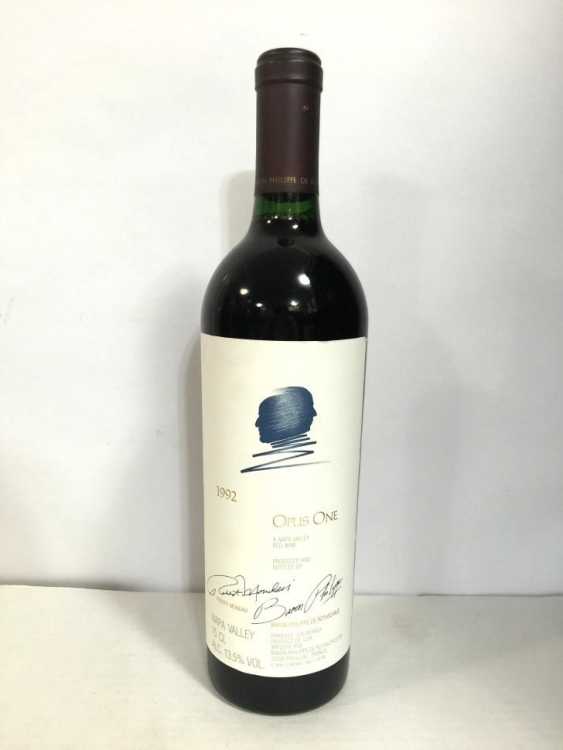 Вино "Opus One" 1992 года.